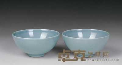 清雍正 天青釉碗（一对） 直径12.2cm